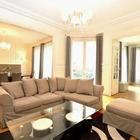 110 M2 16 Proche Champs Elysees Etoile Paris