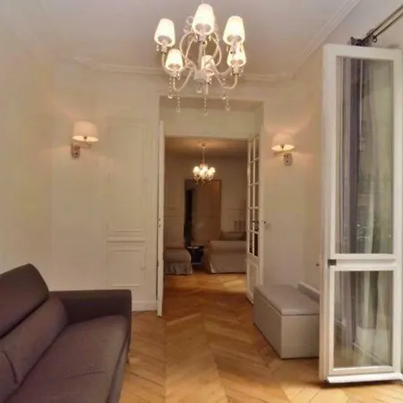 110 M2 16 Proche Champs Elysees Etoile *